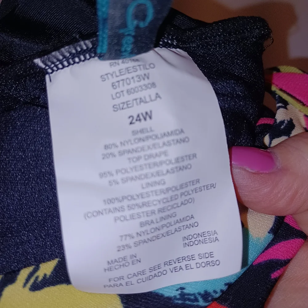 AQUA GREEN PLUS SIZE 24W Swim Suit NWOT